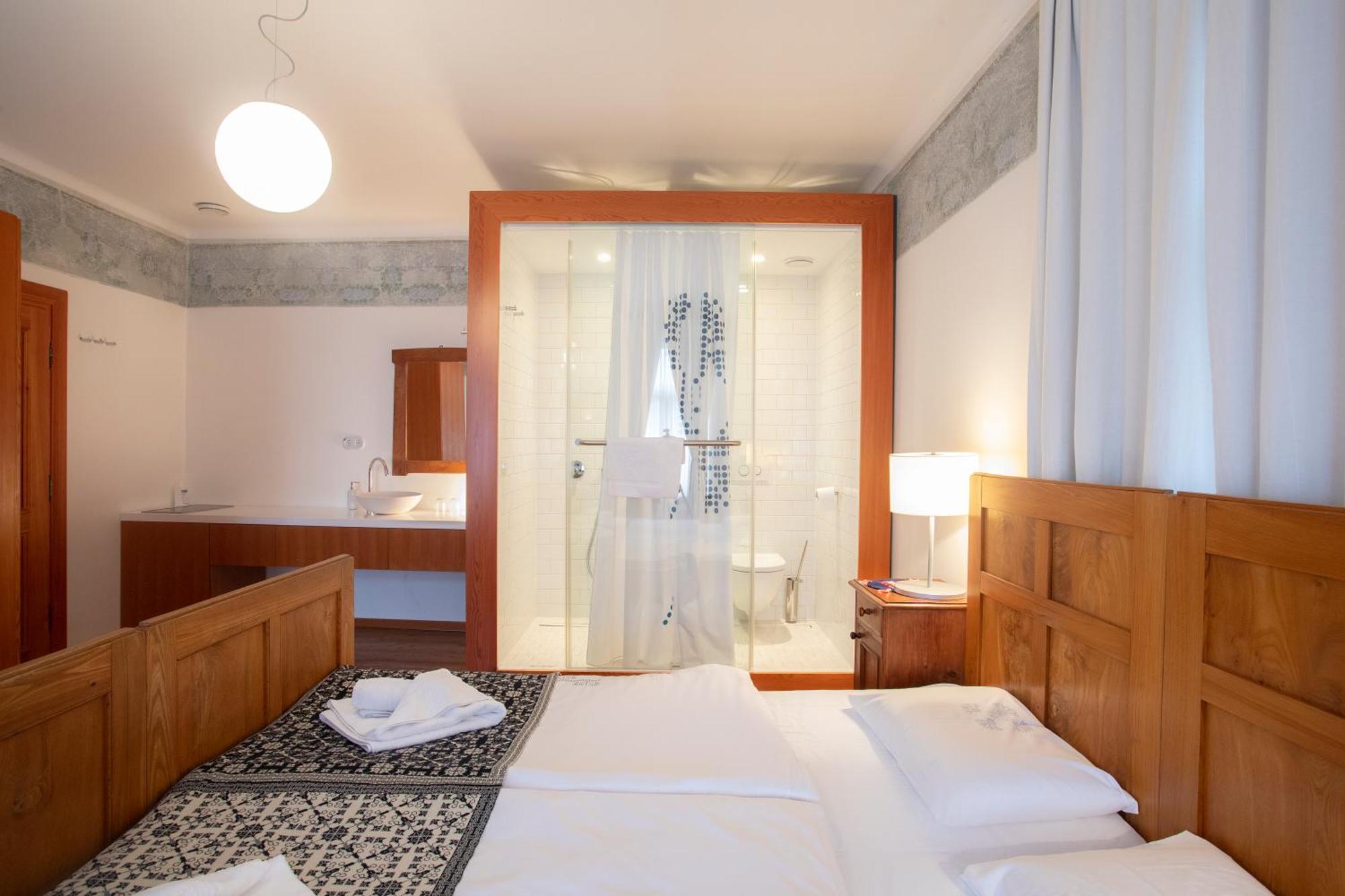 Pr'Gavedarjo Eco Heritage B&B Kranjska Gora Habitación foto