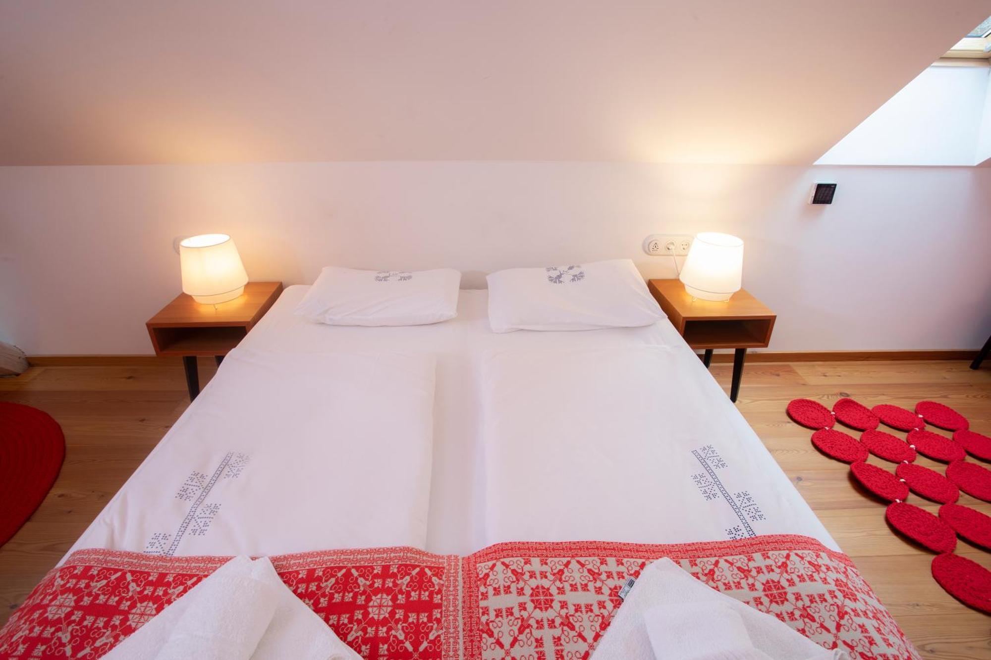Pr'Gavedarjo Eco Heritage B&B Kranjska Gora Habitación foto