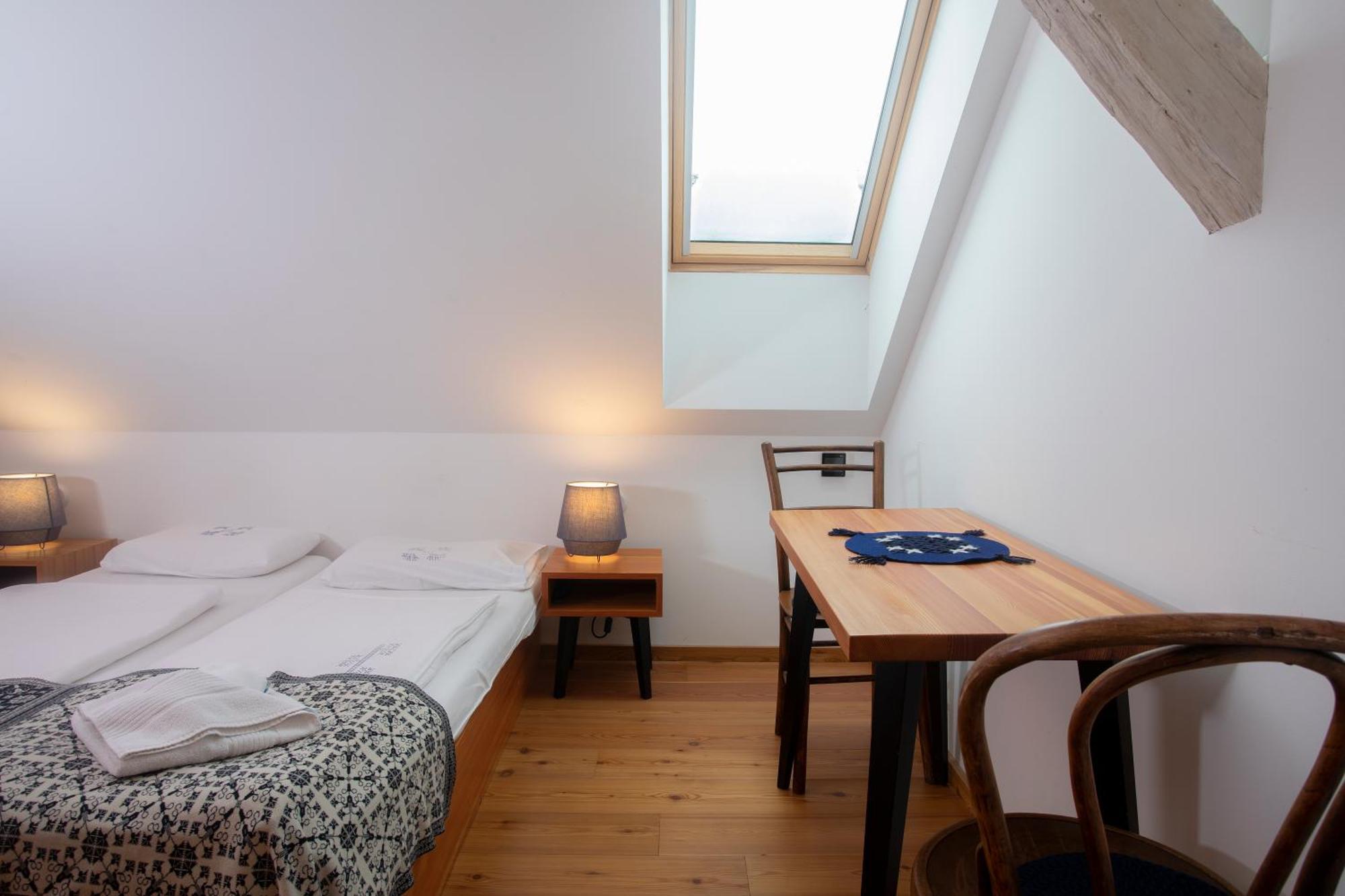 Pr'Gavedarjo Eco Heritage B&B Kranjska Gora Habitación foto