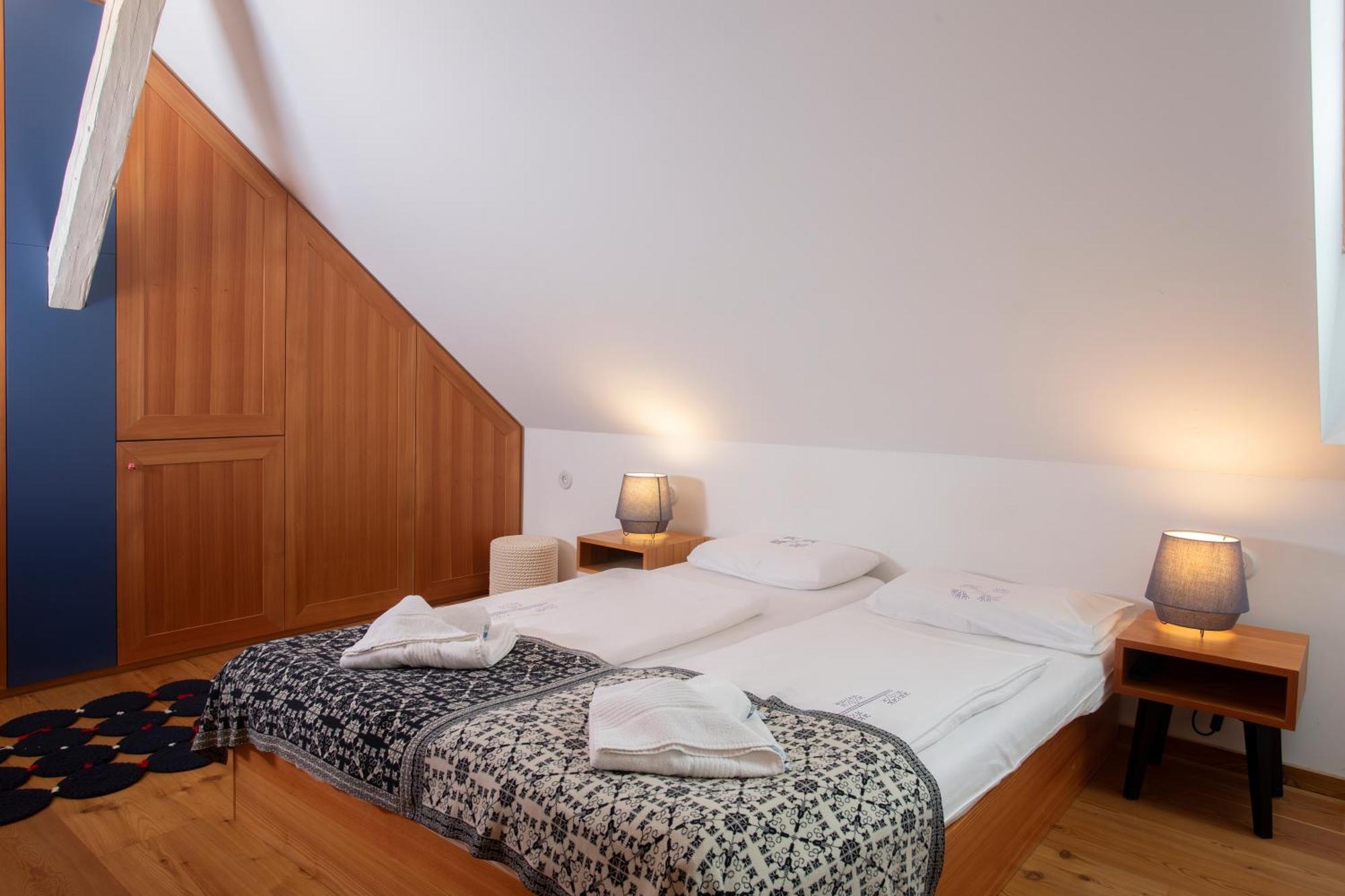 Pr'Gavedarjo Eco Heritage B&B Kranjska Gora Habitación foto